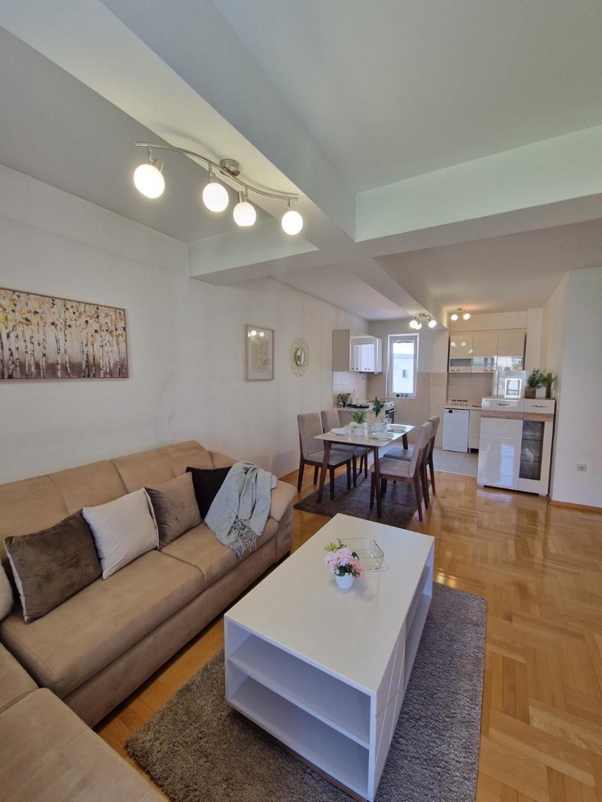 Kamche Lux Apartment Σκόπια Εξωτερικό φωτογραφία