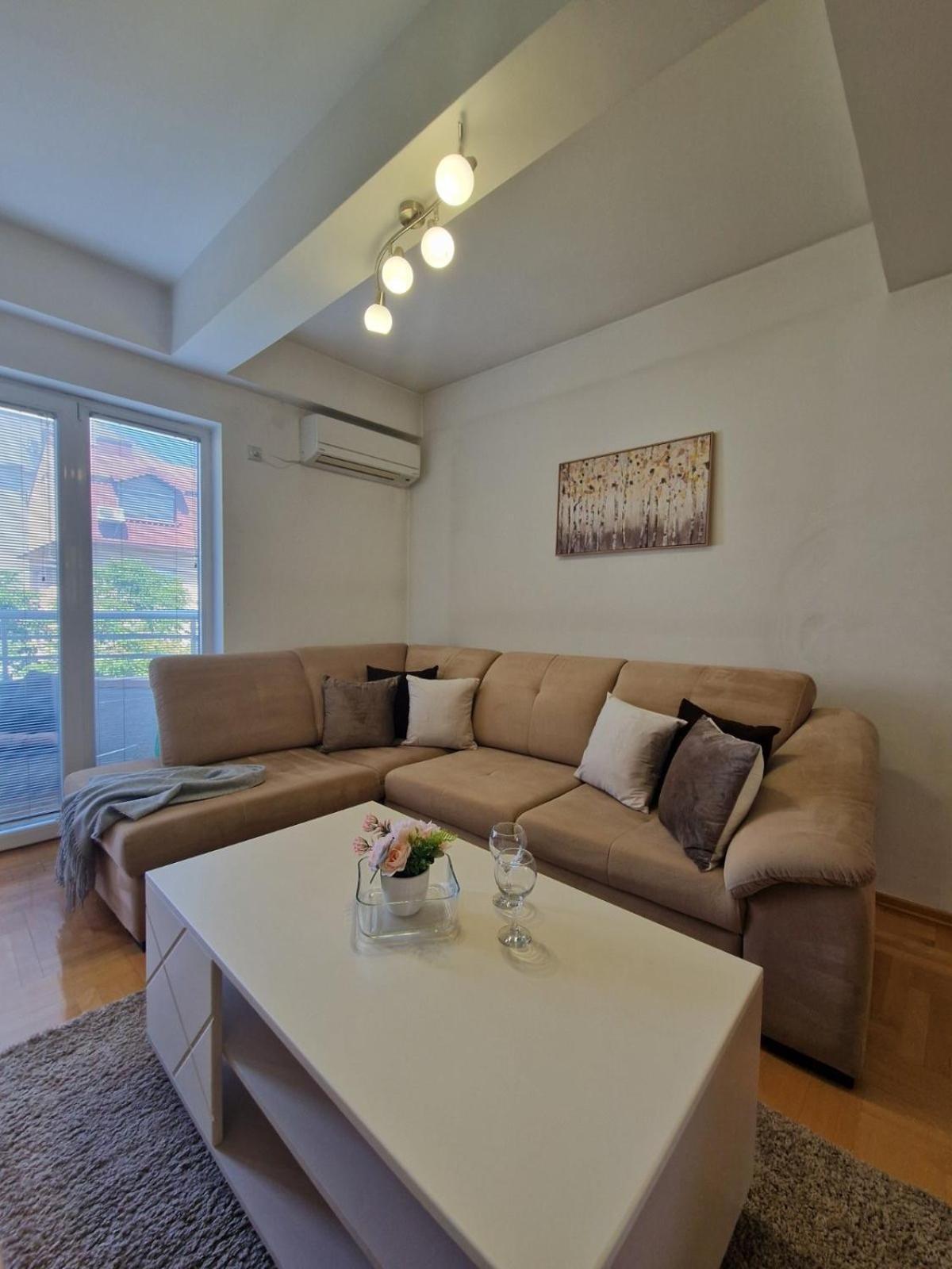 Kamche Lux Apartment Σκόπια Εξωτερικό φωτογραφία