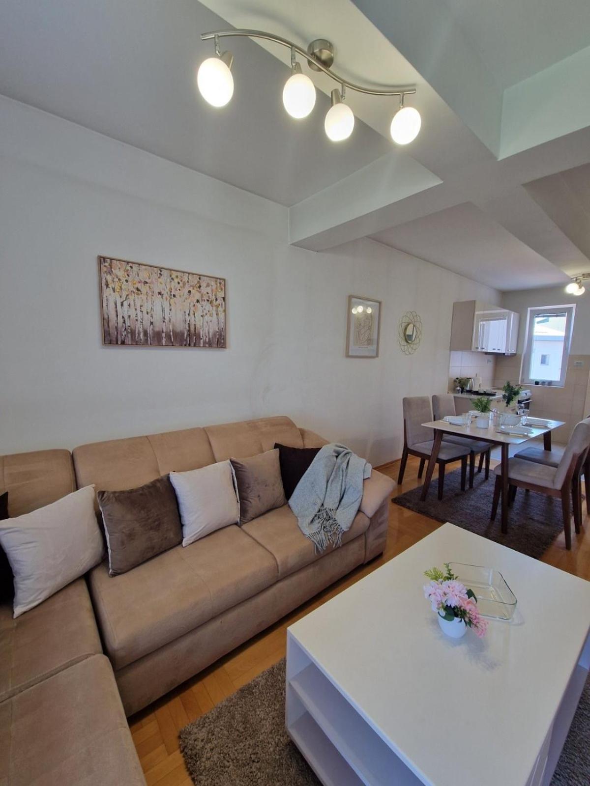 Kamche Lux Apartment Σκόπια Εξωτερικό φωτογραφία